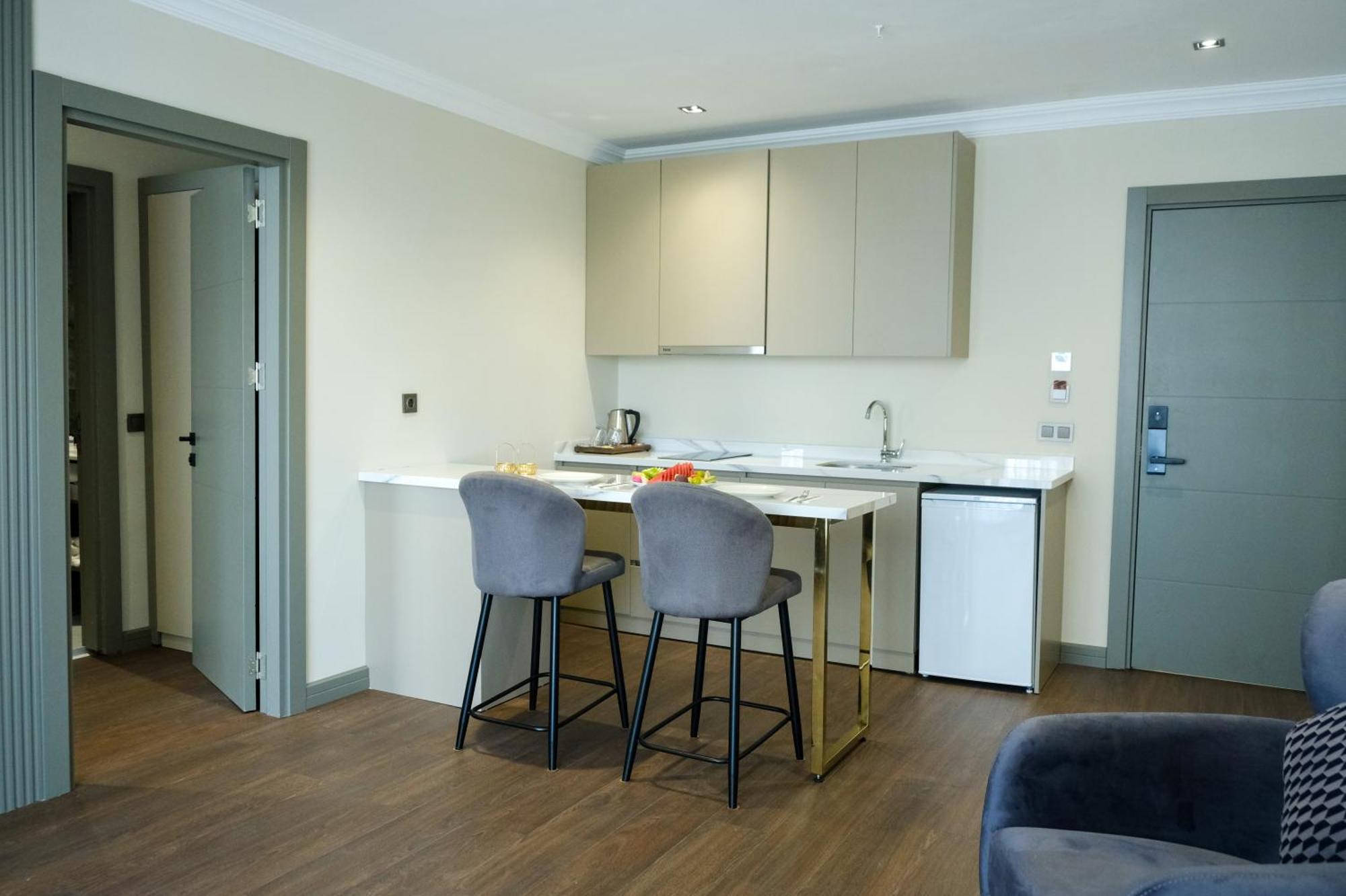 Alice Hotel אנטליה מראה חיצוני תמונה